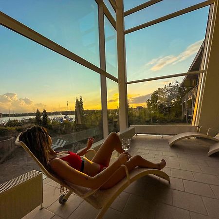 גראסטן Enjoy Resorts Marina Fiskenaes - Wellness & Waterpark מראה חיצוני תמונה